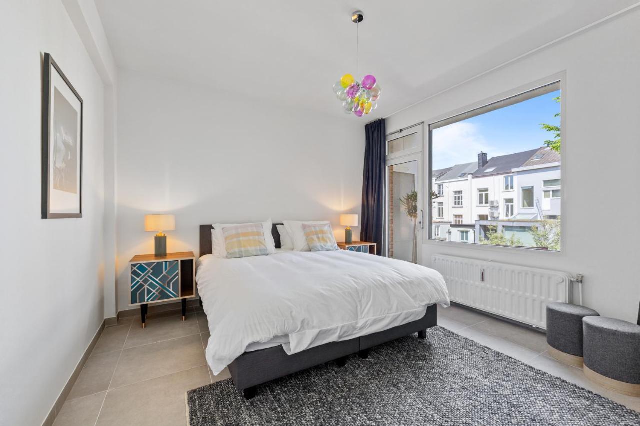 Central & Luminous Apartment Antwerpen Bagian luar foto